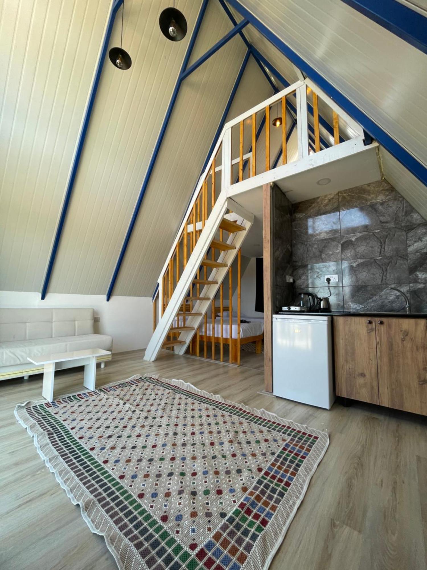 Loft Karpasia Ferienhaus *